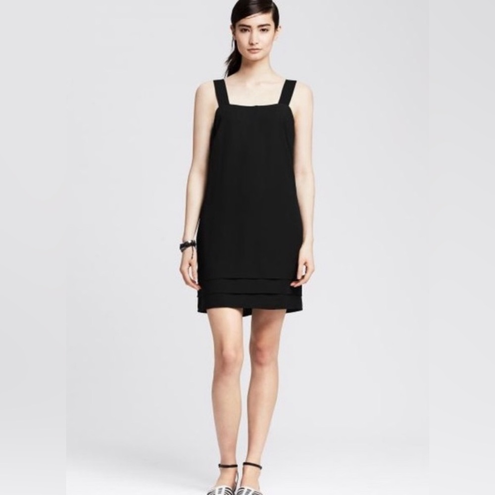 Banana Republic wool little black ribbon front dress - size 6